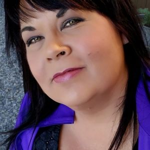 Meet your Posher, Janet